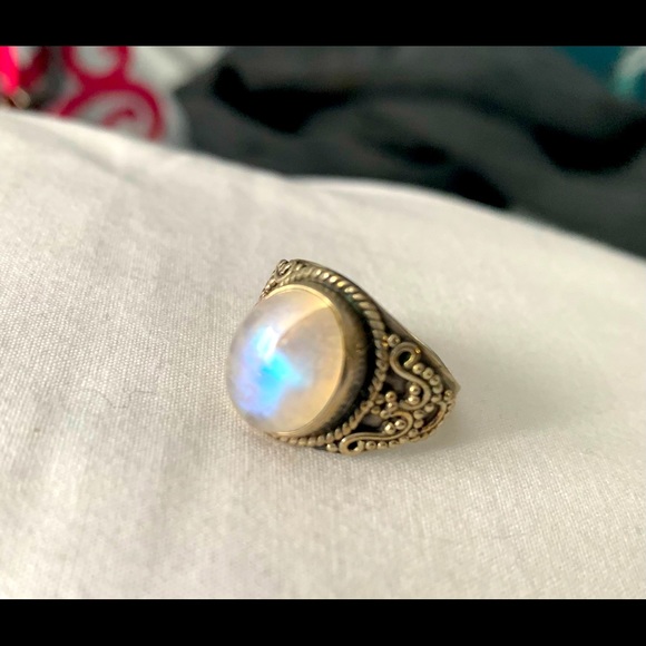 Moonstone Stirling Silver Ring - Picture 1 of 2